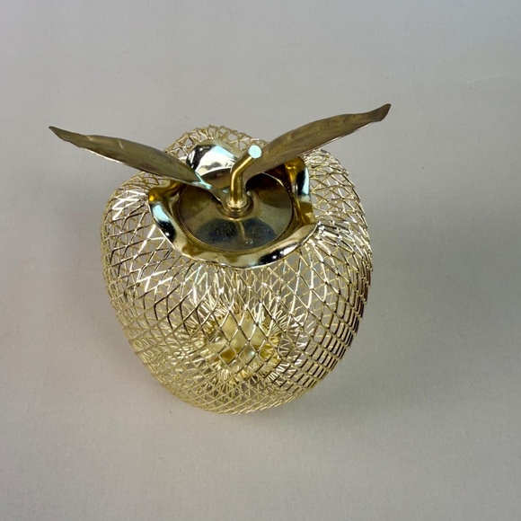 Vintage Gold Mesh Apple Figurine | Brass Look | 3.5" Decorative Accent - Picture 9 of 10